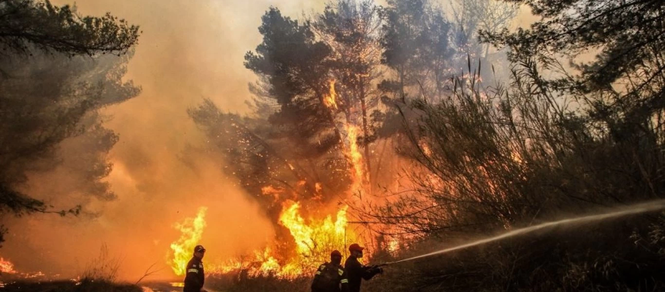 Με ανάκληση αδειών πυροσβεστών προσπαθούν να ενισχύσουν τις δυνάμεις κατάσβεσης στην κυβέρνηση